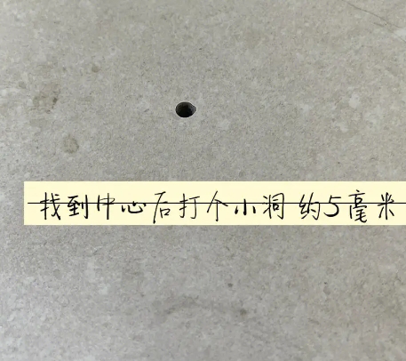 大厂瓷砖空鼓维修公司专业解答在瓷砖铺贴过程中，如果砂料搅拌不均匀，将会带来以下问题